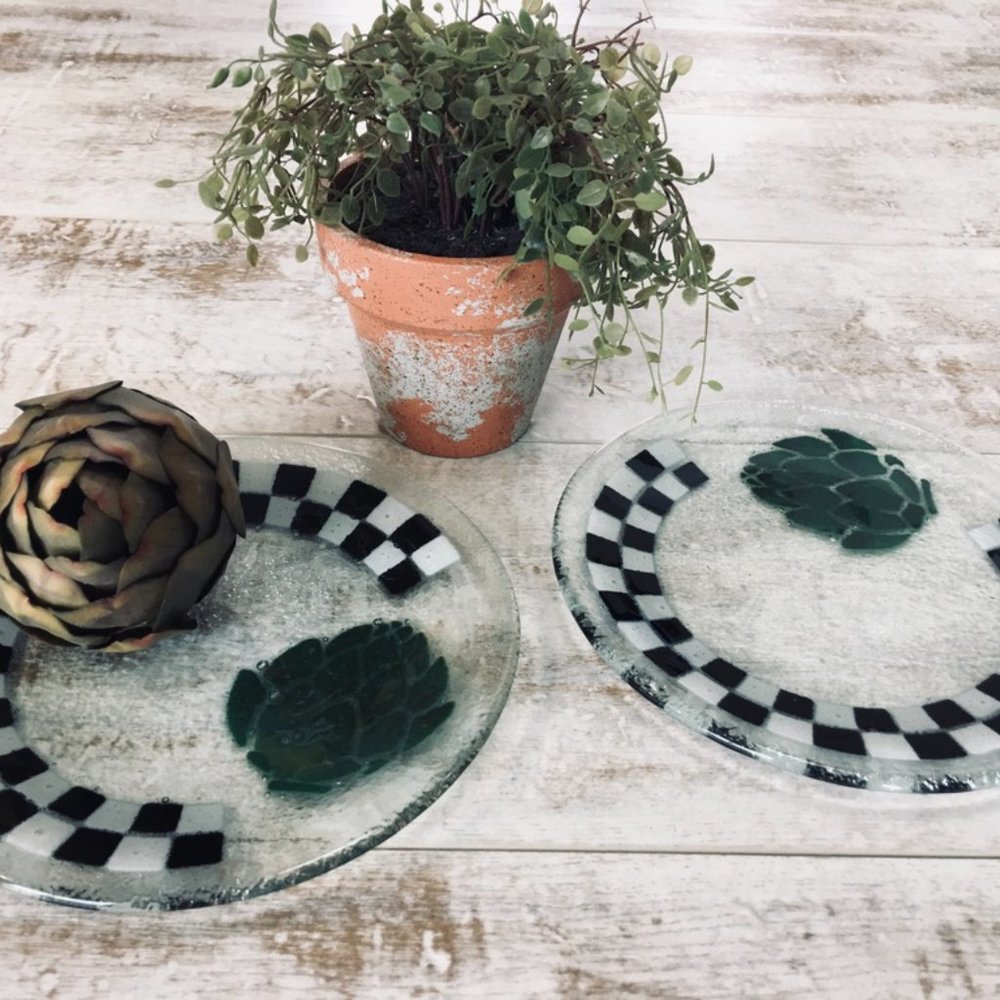 FIRM! RARE VINTAGE Peggy Karr Checkerboard Artichoke Plates (2)